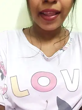 Snapshot of Sania-Love chatting on February 26, 2025, 1:30 pm Sania-Love online show from February 26, 2025, 1:30 pm