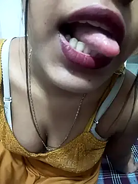 Snapshot of Sania-Love chatting on February 27, 2025, 11:41 am Sania-Love online show from February 27, 2025, 11:41 am