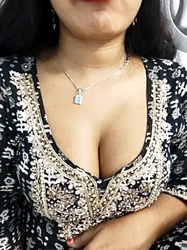 Snapshot of Sania-Love chatting on October 18, 2025, 10:32 pm Sania-Love online show from October 18, 2025, 10:32 pm