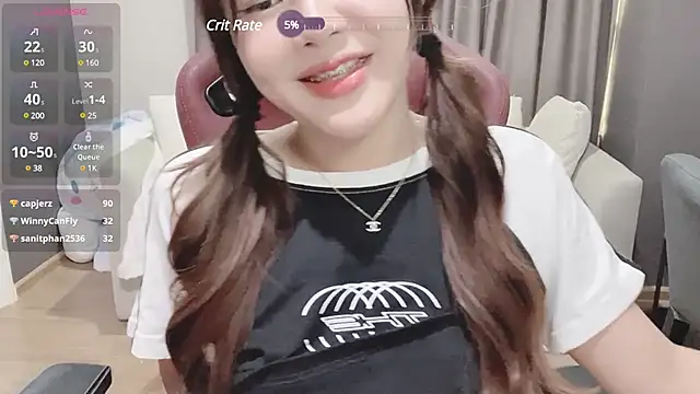 nenechuchu online show from March 8, 2025, 10:22 am