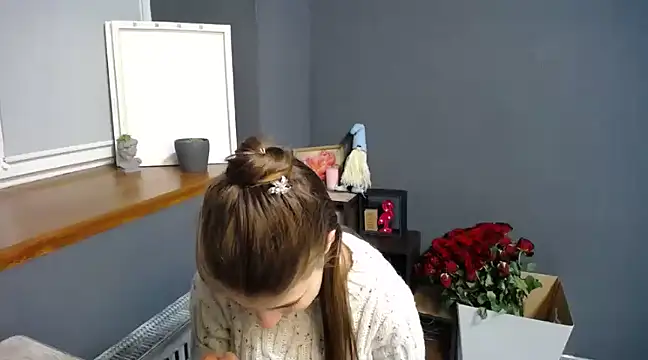 felicity gold online show from February 21, 2025, 7:23 am