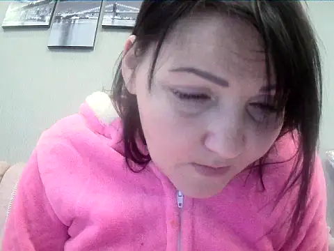 ClaireSunset online show from May 17, 2026, 5:42 pm