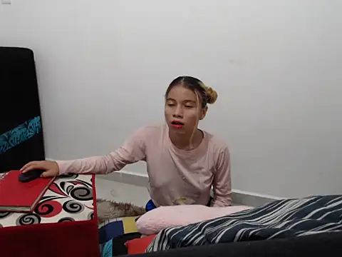 Naomi991 online show from January 31, 2025, 9:59 pm