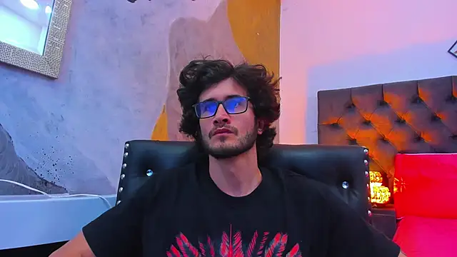 Snapshot of Loggan_donnelly chatting on December 26, 2024, 11:57 pm Loggan donnelly online show from December 26, 2024, 11:57 pm