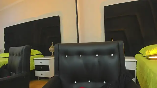 Snapshot of Loggan_donnelly chatting on January 5, 2025, 1:45 am Loggan donnelly online show from January 5, 2025, 1:45 am