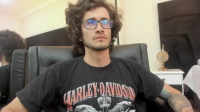 Snapshot of Loggan_donnelly chatting on January 30, 2025, 2:16 am Loggan donnelly online show from January 30, 2025, 2:16 am