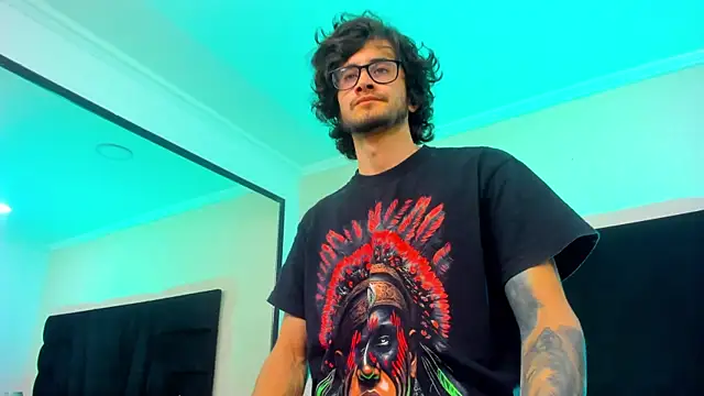 Snapshot of Loggan_donnelly chatting on February 2, 2025, 8:41 pm Loggan donnelly online show from February 2, 2025, 8:41 pm