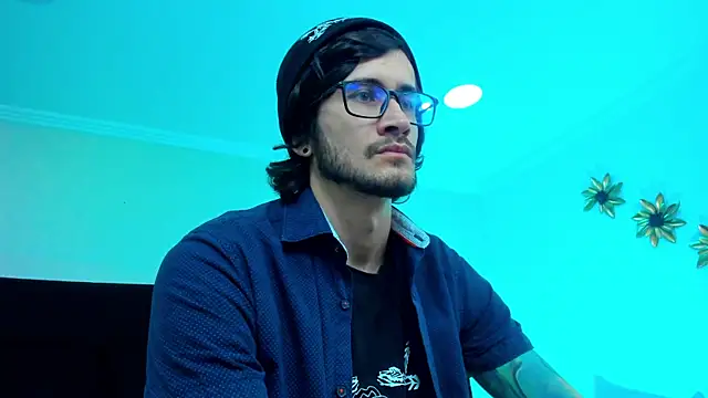 Snapshot of Loggan_donnelly chatting on February 8, 2025, 9:57 pm Loggan donnelly online show from February 8, 2025, 9:57 pm