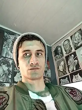 Snapshot of Loggan_donnelly chatting on December 19, 2025, 12:39 am Loggan donnelly online show from December 19, 2025, 12:39 am