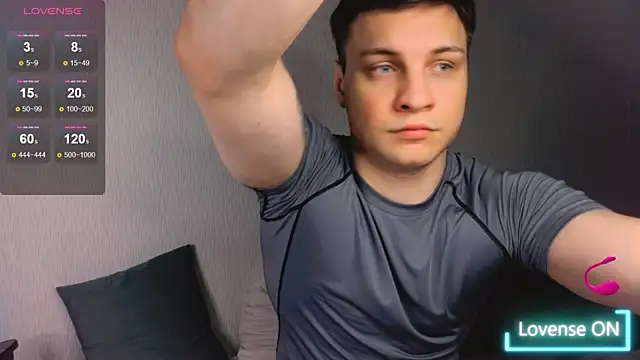 handsome guy01 online show from January 29, 2025, 12:01 am