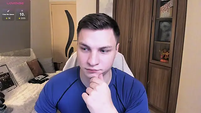 handsome guy01 online show from September 30, 2025, 2:27 am