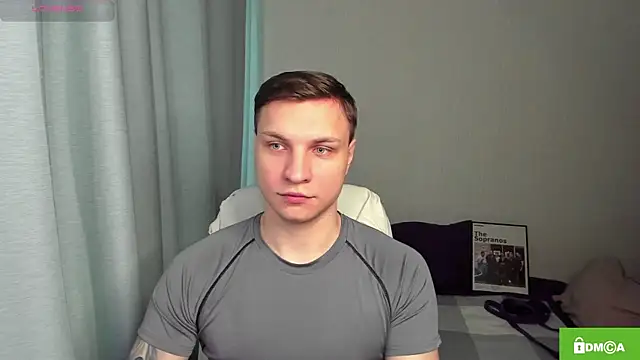 handsome guy01 online show from April 10, 2026, 7:57 am