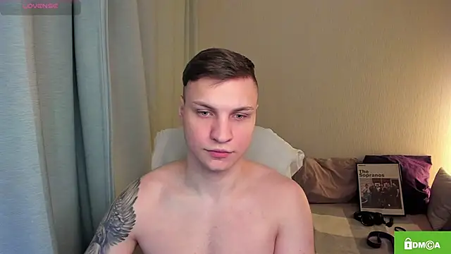 Snapshot of handsome_guy01 chatting on April 19, 2026, 6:10 pm handsome guy01 online show from April 19, 2026, 6:10 pm