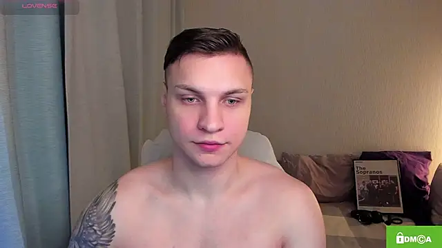 Snapshot of handsome_guy01 chatting on April 23, 2026, 8:33 pm handsome guy01 online show from April 23, 2026, 8:33 pm