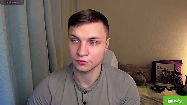 Snapshot of handsome_guy01 chatting on May 7, 2026, 6:46 pm handsome guy01 online show from May 7, 2026, 6:46 pm