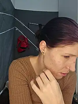 Snapshot of Lenchen_ chatting on December 22, 2024, 8:36 pm Lenchen online show from December 22, 2024, 8:36 pm