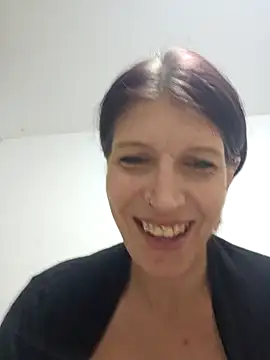 Snapshot of Lenchen_ chatting on January 19, 2025, 11:10 pm Lenchen online show from January 19, 2025, 11:10 pm