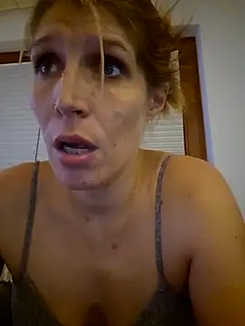 Snapshot of Lenchen_ chatting on October 30, 2025, 8:53 pm Lenchen online show from October 30, 2025, 8:53 pm