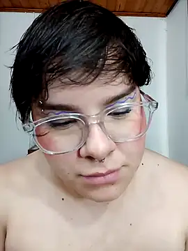 amalia love online show from December 5, 2024, 2:22 pm