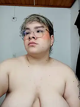 amalia love online show from January 3, 2025, 9:15 pm