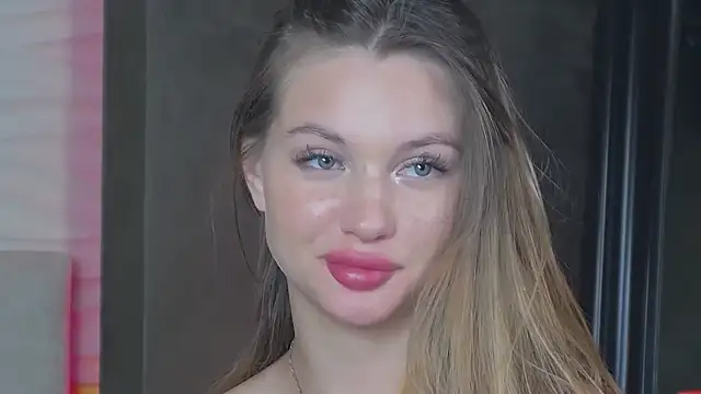 ViolaFlirt online show from February 16, 2025, 5:04 pm