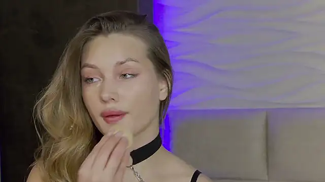 ViolaFlirt online show from March 20, 2025, 10:54 am