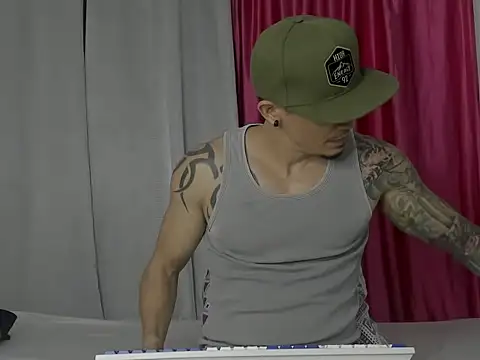 Alex motta online show from January 2, 2025, 12:55 am