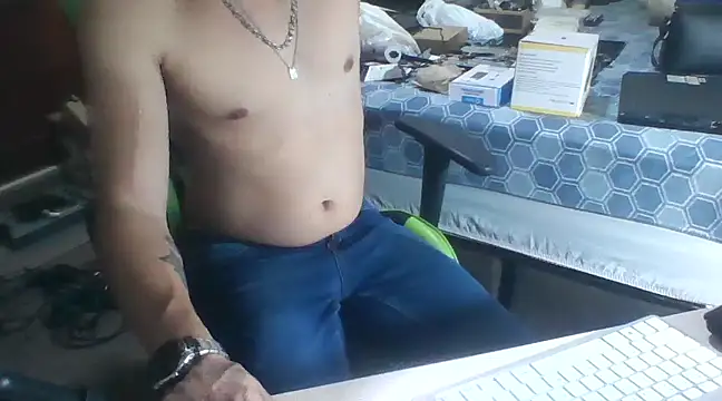 SOLESFETISHBR online show from March 21, 2025, 2:18 am