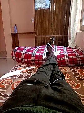 Snapshot of RRahullove69 chatting on December 2, 2025, 7:47 am RRahullove69 online show from December 2, 2025, 7:47 am