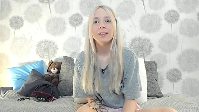 EngelFugler online show from January 14, 2025, 12:14 pm