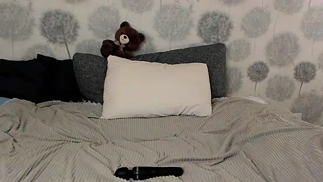 EngelFugler online show from January 23, 2025, 3:01 pm