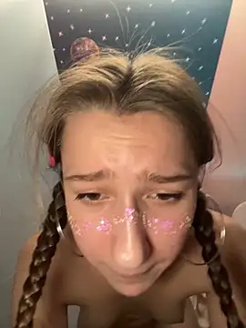 Lia  Love online show from January 2, 2025, 2:13 pm