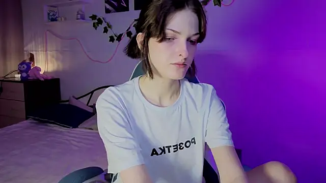 Snapshot of Sweet_Paradox chatting on September 26, 2025, 3:16 pm Sweet Paradox online show from September 26, 2025, 3:16 pm