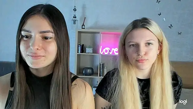 ShySonya online show from December 16, 2024, 1:43 pm