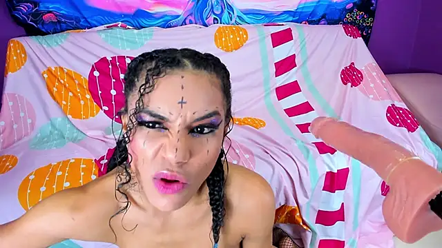 Snapshot of AnnemiekNicole chatting on February 1, 2025, 8:47 pm AnnemiekNicole online show from February 1, 2025, 8:47 pm