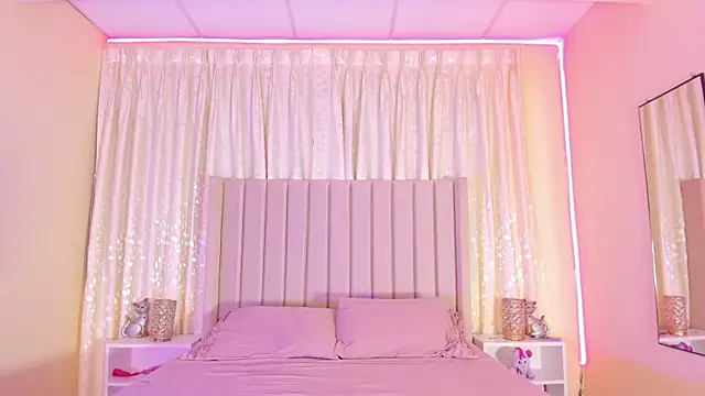 Snapshot of Aliison_Smith chatting on March 17, 2025, 3:03 am Aliison Smith online show from March 17, 2025, 3:03 am