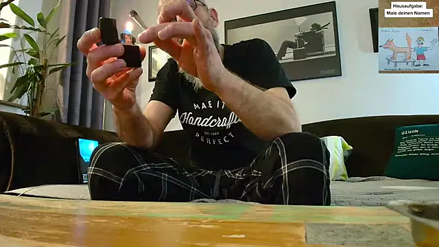 Snapshot of Kingsscepter chatting on February 11, 2025, 5:50 pm Kingsscepter online show from February 11, 2025, 5:50 pm