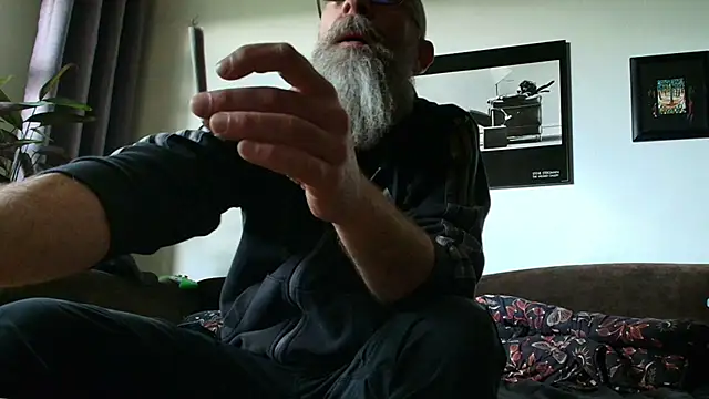 Kingsscepter online show from April 16, 2026, 4:08 pm