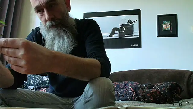 Kingsscepter online show from April 21, 2026, 4:01 pm