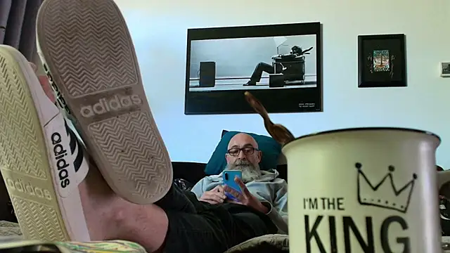 Kingsscepter online show from April 24, 2026, 12:07 pm