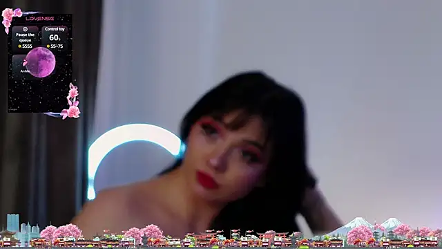 AveryWillow online show from March 9, 2025, 11:36 am