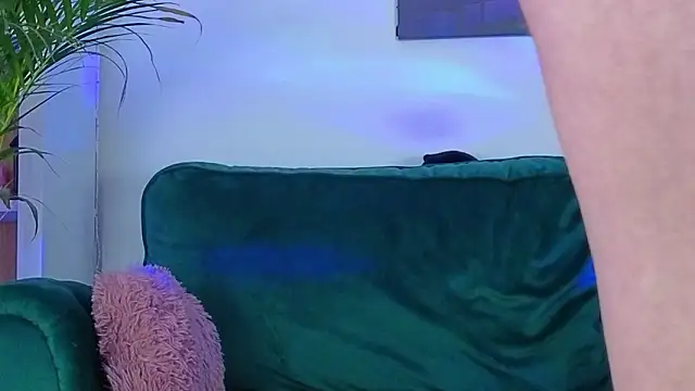 AveryWillow online show from February 25, 2026, 11:14 pm