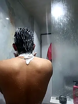 skinnyyyyyyyyy online show from April 12, 2026, 3:22 am