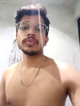 skinnyyyyyyyyy online show from April 16, 2026, 3:18 am