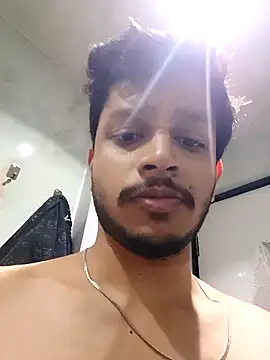 skinnyyyyyyyyy online show from May 24, 2026, 3:33 am