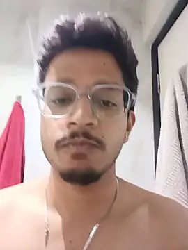 skinnyyyyyyyyy online show from June 3, 2026, 4:26 am