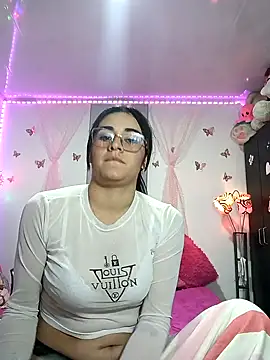 Hanna Kinsley online show from December 13, 2024, 4:33 am