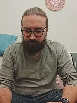 mazerunner34 online show from November 12, 2025, 7:24 pm