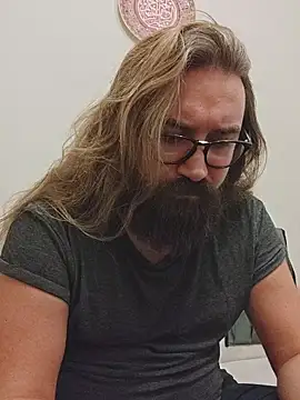 mazerunner34 online show from November 16, 2025, 9:31 pm