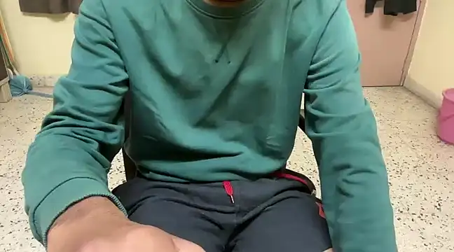 Snapshot of rahul_4u chatting on February 10, 2025, 5:19 pm rahul 4u online show from February 10, 2025, 5:19 pm